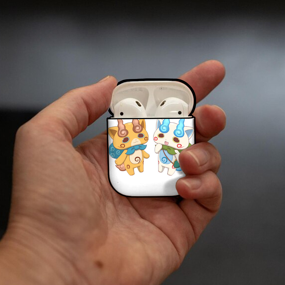 妖怪ウォッチ Yo-kai Watch AirPods 第2世代保護ケース ハードシェル ブラック 耐衝撃・防指紋・カラビナ付き